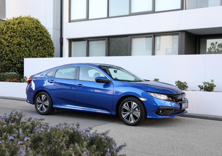  Honda Civic VTi-L Sedan (FC) 2019 года  (AU) (фото 12 из 37)